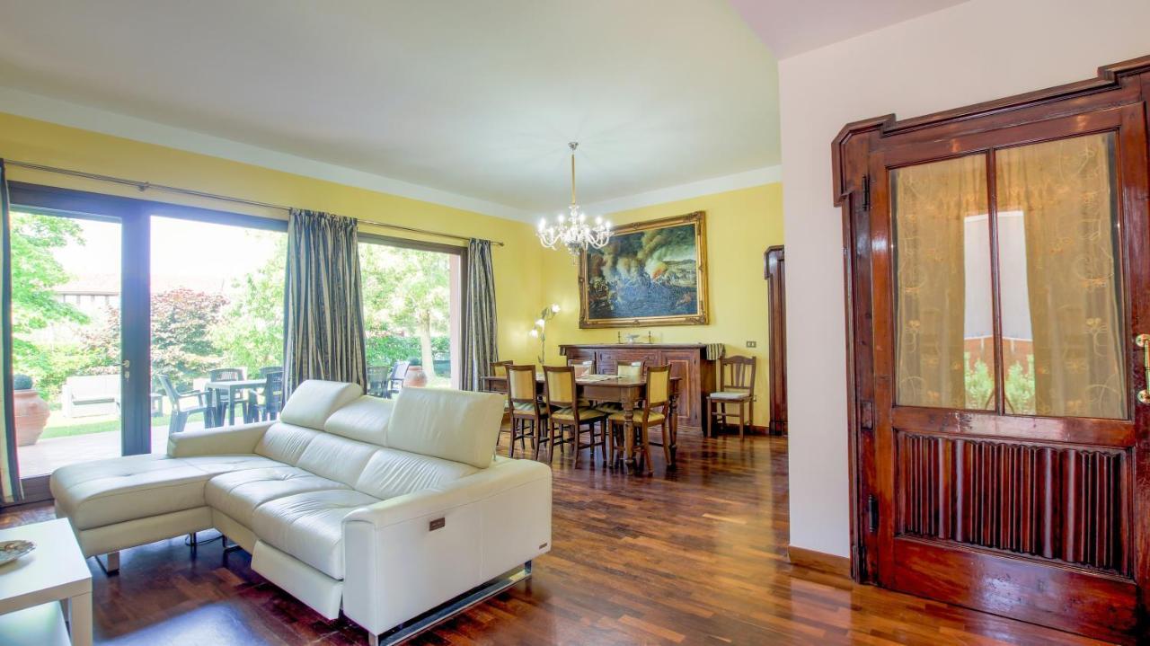 Villa Mio Desenzano del Garda Eksteriør billede